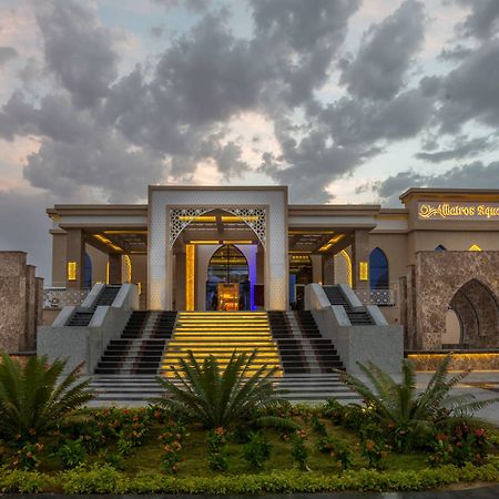 Albatros Aqua Park Sharm Hotel Exterior photo
